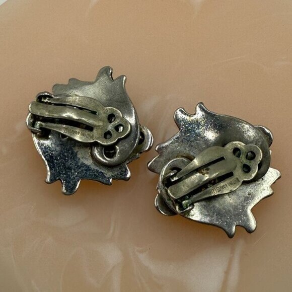 Vintage Silver-Tone Ornate Swirl Clip-On Earrings - Picture 12 of 13